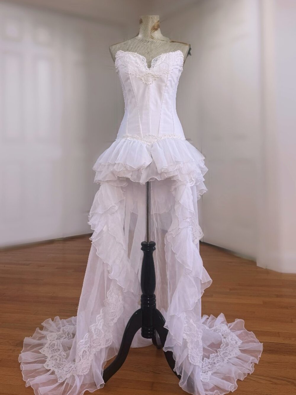 Basque Waist Cat Eye Corset High Low Lace Ruffle Wedding Gown